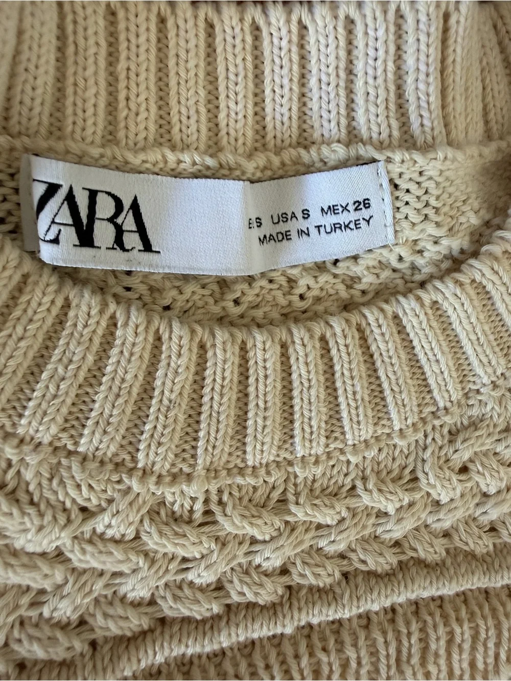 Zara Textured Crochet Knit Top with Ruffles size S